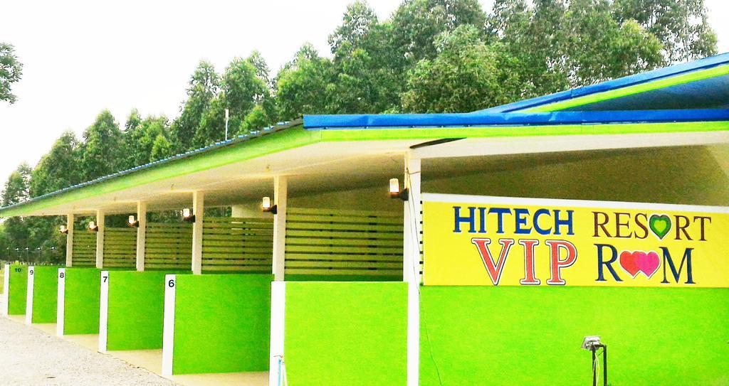 Hi Tech Resort Kabin Buri Esterno foto