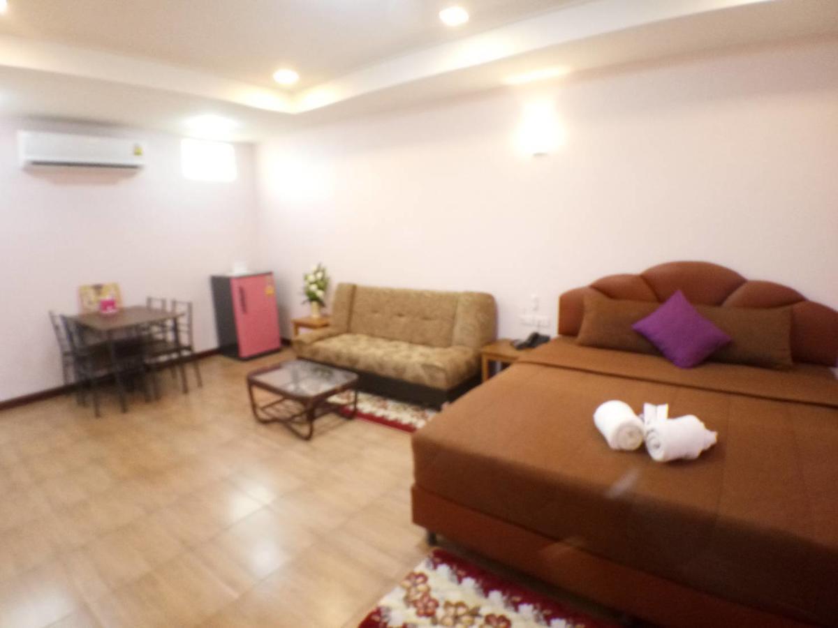 Hi Tech Resort Kabin Buri Esterno foto