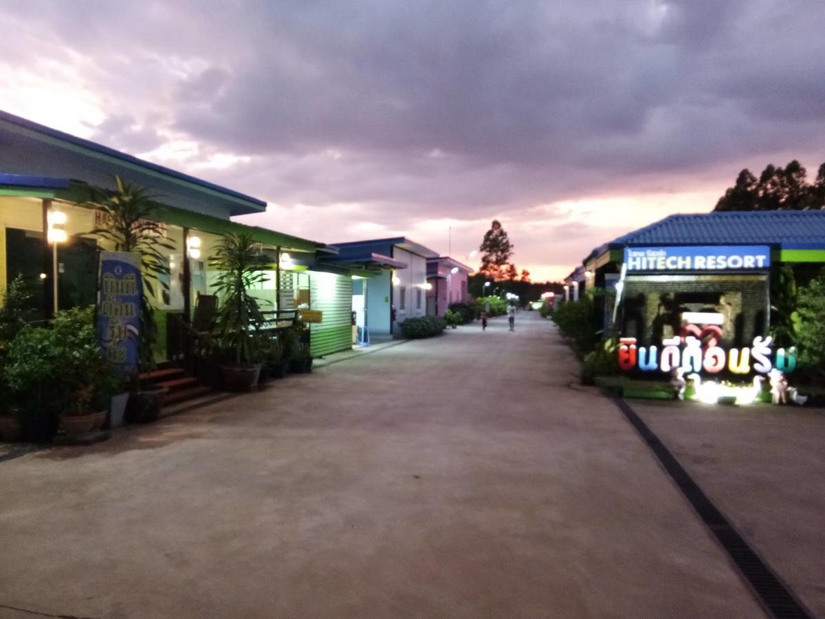 Hi Tech Resort Kabin Buri Esterno foto
